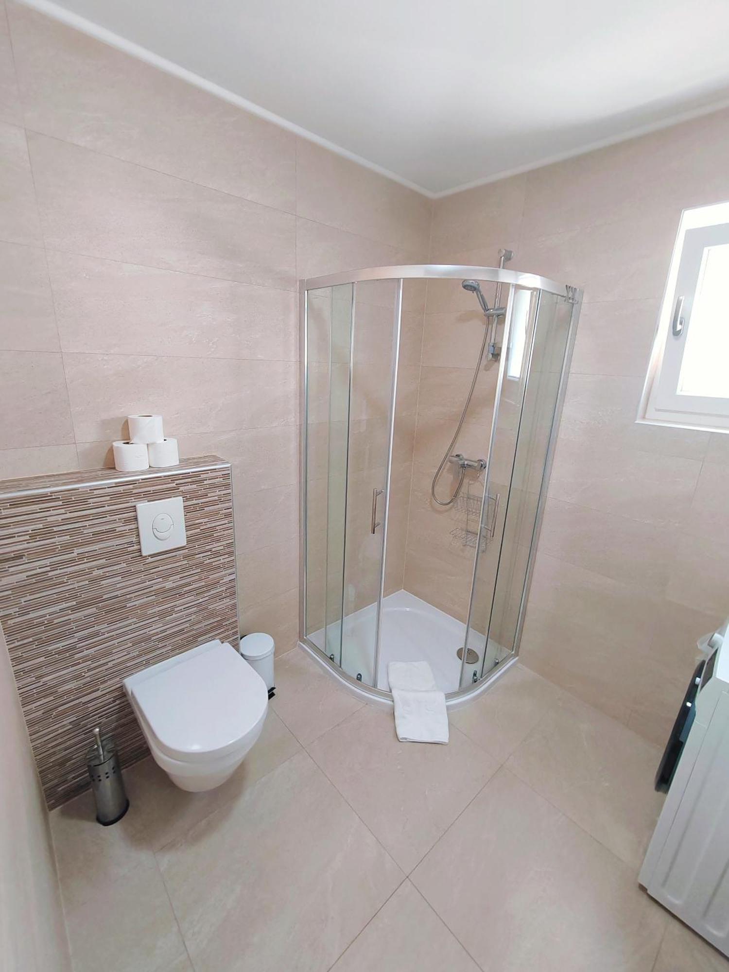 L&L Apartmani 1 Bol Ngoại thất bức ảnh